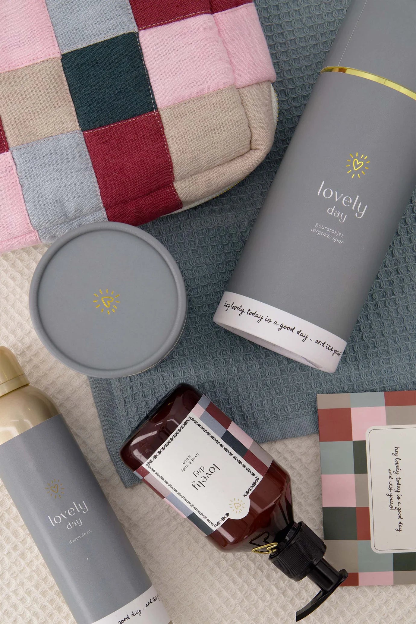 Zusss doucheschuim lovely day grijsblauw