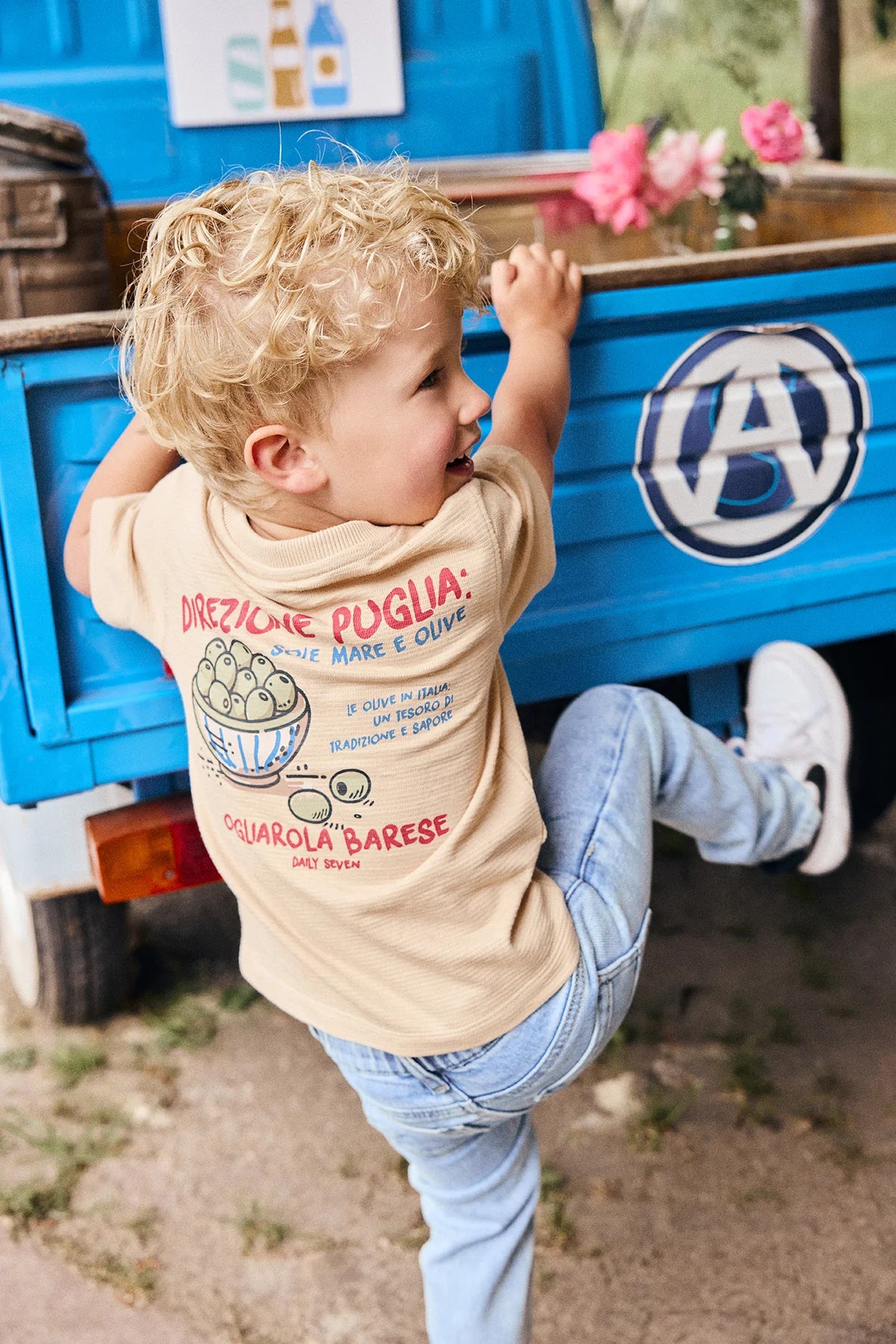 Daily 7 T-shirt Backprint | Latte Sand