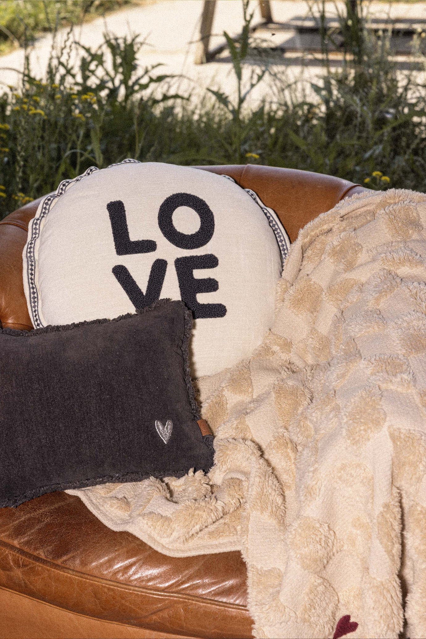 Zusss Kussen Velvet Zilver Hartje 35x25cm Antracietgrijs