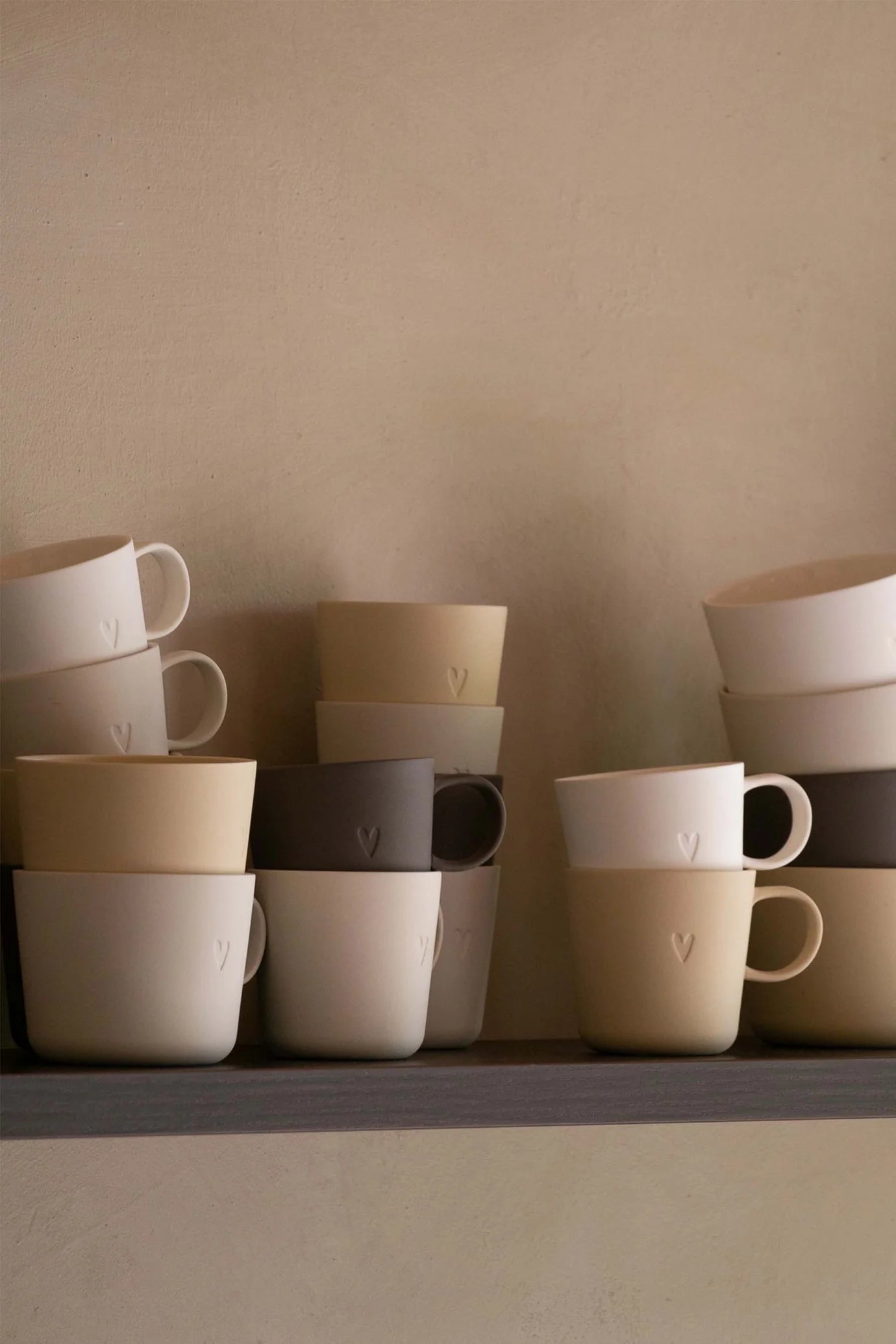 Zusss koffiemok met oor hartje - warm sand
