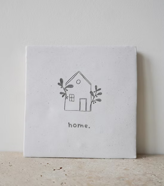 Tegeltje gegraveerd "Home" wit