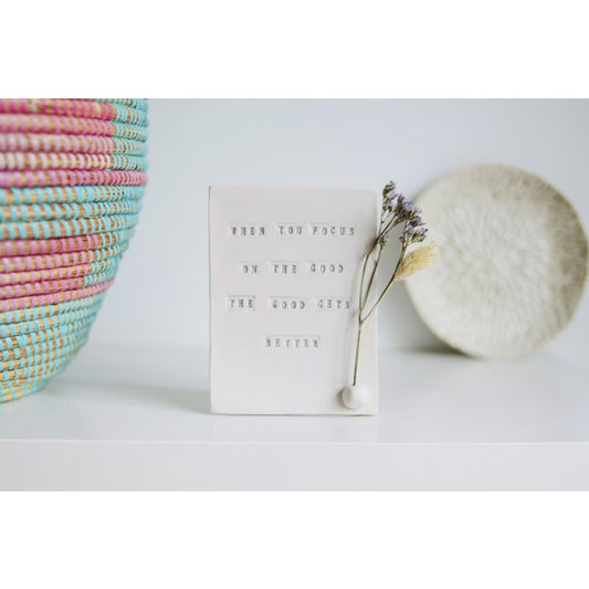 Keramiek kaartje "Focus on good"