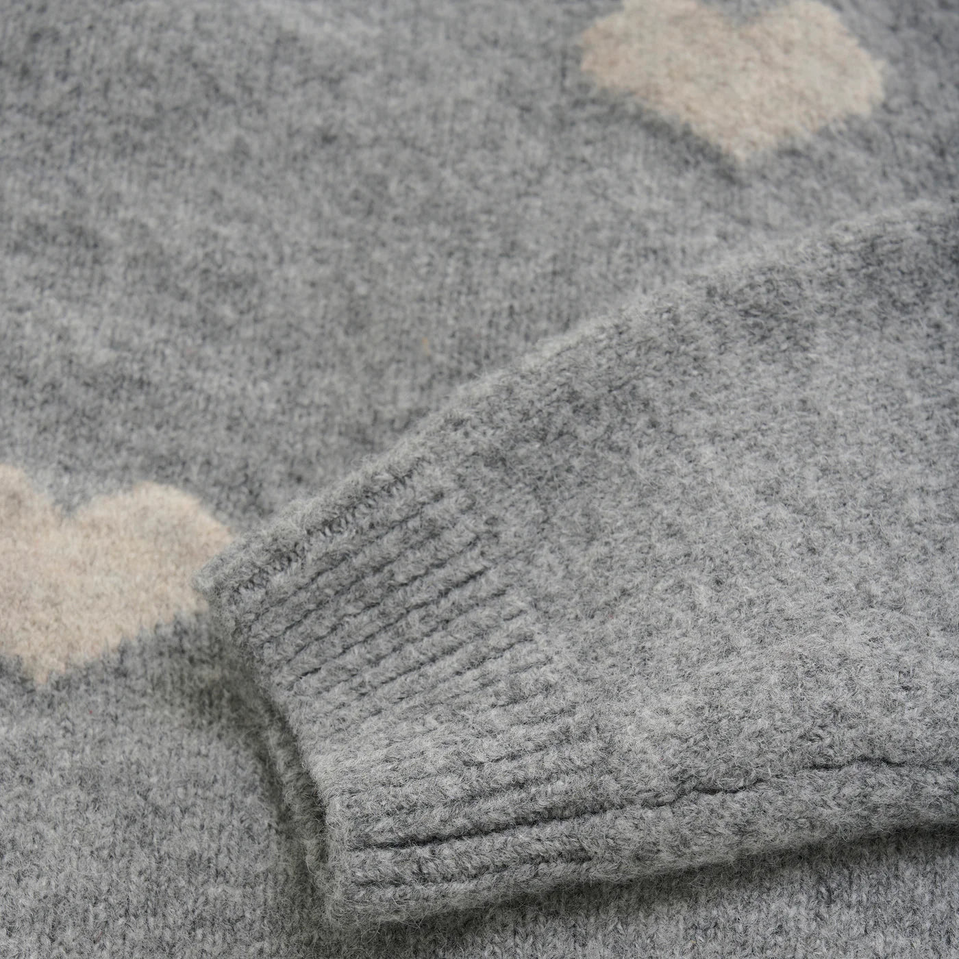 Daily 7 - Knitted Sweater Heart | Medium Grey Melange