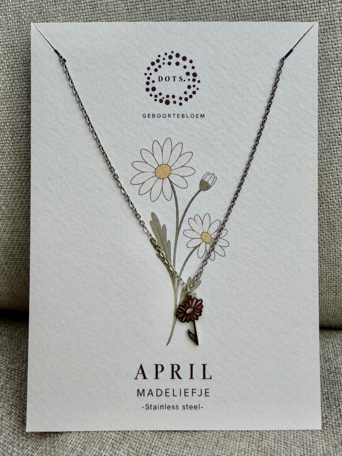 Geboortebloem ketting April – Madeliefje | Goud of zilver - Stainless steel