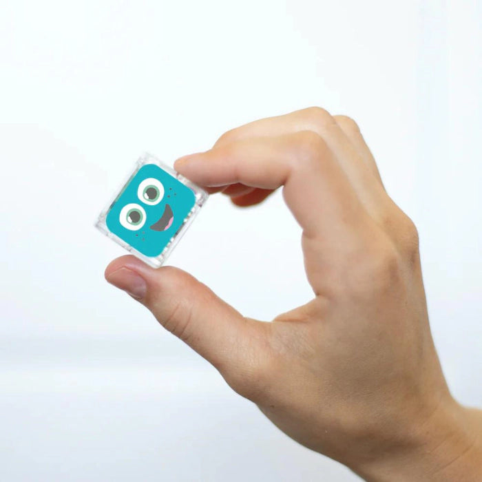 Glo Pals light up cubes Blair blauw