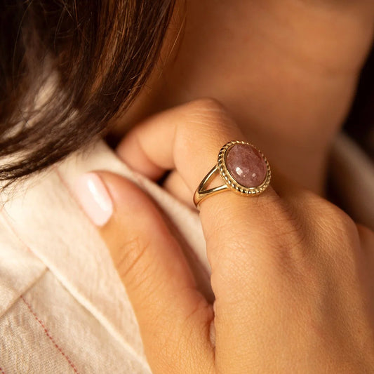 My Bendel - Vintage Ring met Edelsteen & Getwist Randje • Berry Quartz - Stainless steel