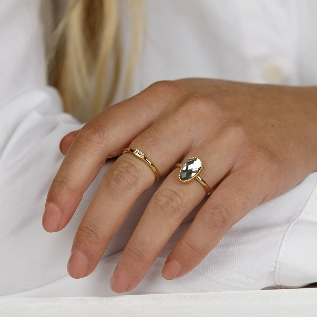 My Bendel Ring met Druppel Glassteen & Getwist Randje • Kristal • Goud - Stainless steel